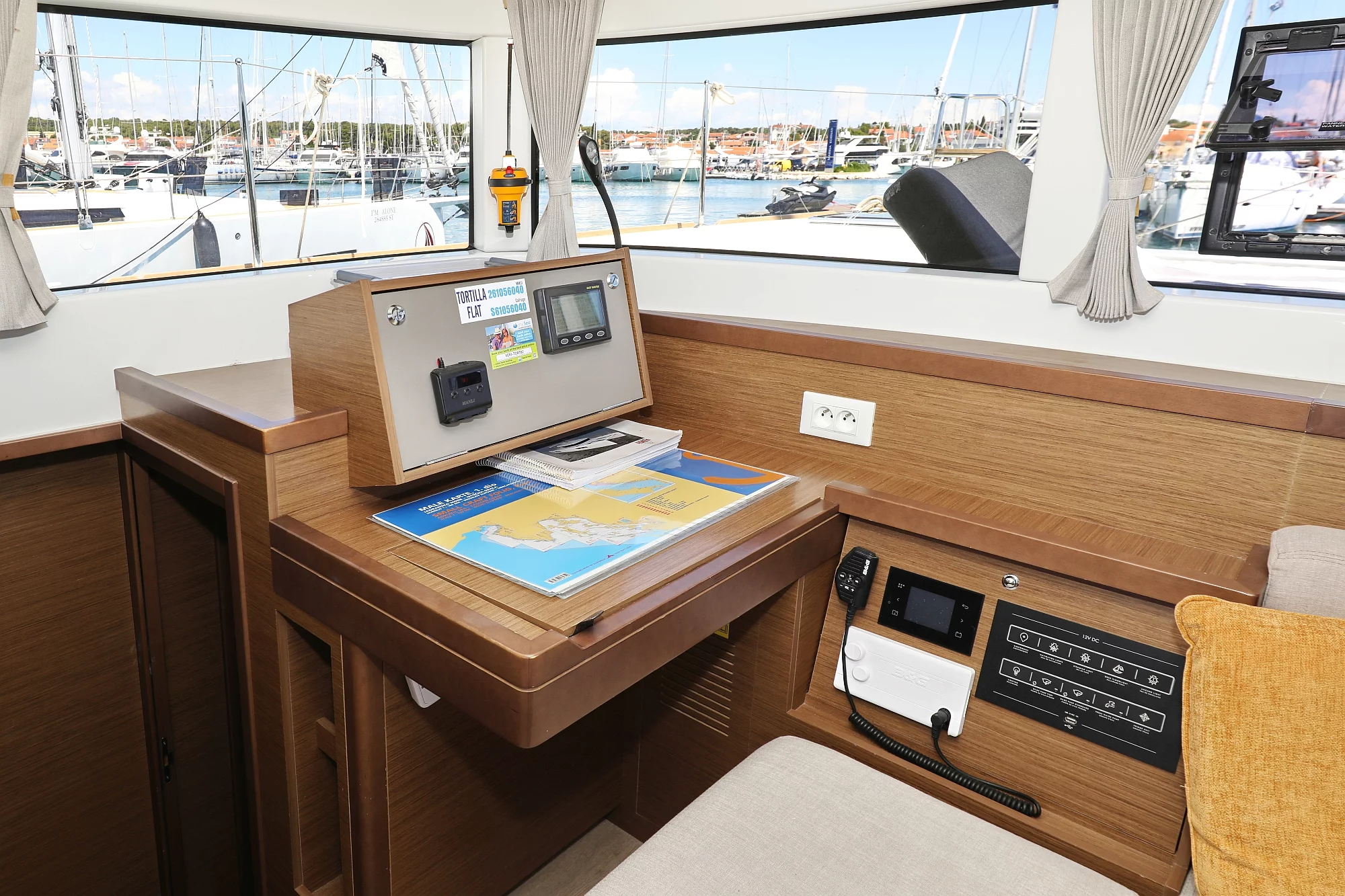 Lagoon 40 - 4 + 2 cab (Tortilla Flat)  - 19