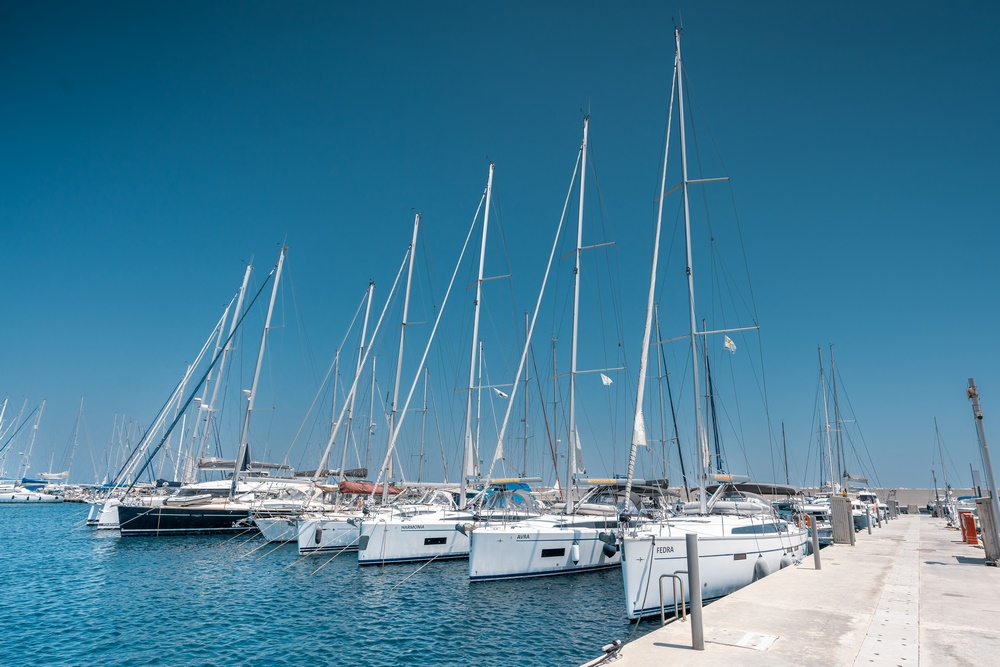Photo #3 - Bavaria Cruiser 46 - 4 cab. (Fedra) en Rodas - 39299