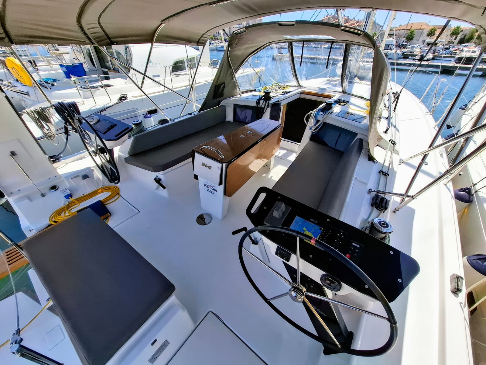 Photo #5 - Dufour 41 - 3 cab. (No Worries) in Biograd - 39339