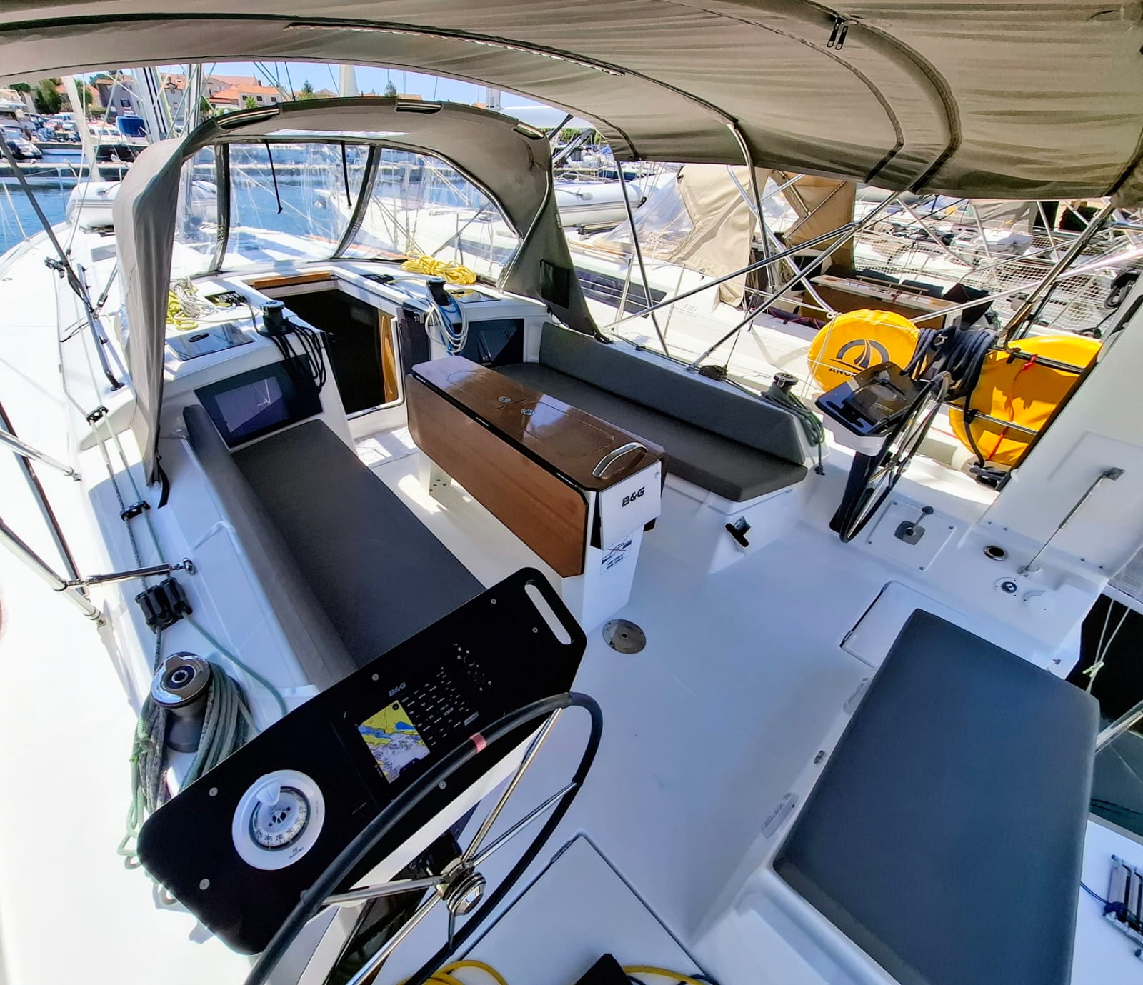 Photo #7 - Dufour 41 - 3 cab. (No Worries) in Biograd - 39339