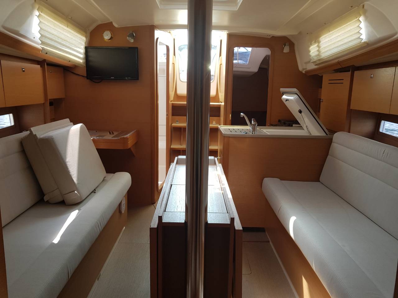 Photo #6 - Dufour 310 GL (Apolonia) in Krk - 39342