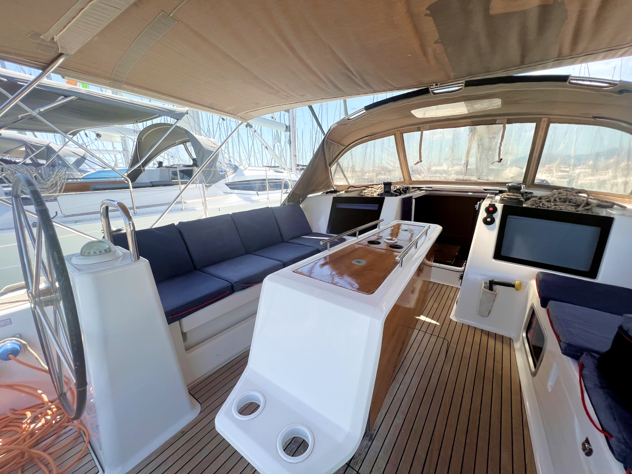 Photo #6 - Dufour 460 GL (Esra) in Kastela - 39343