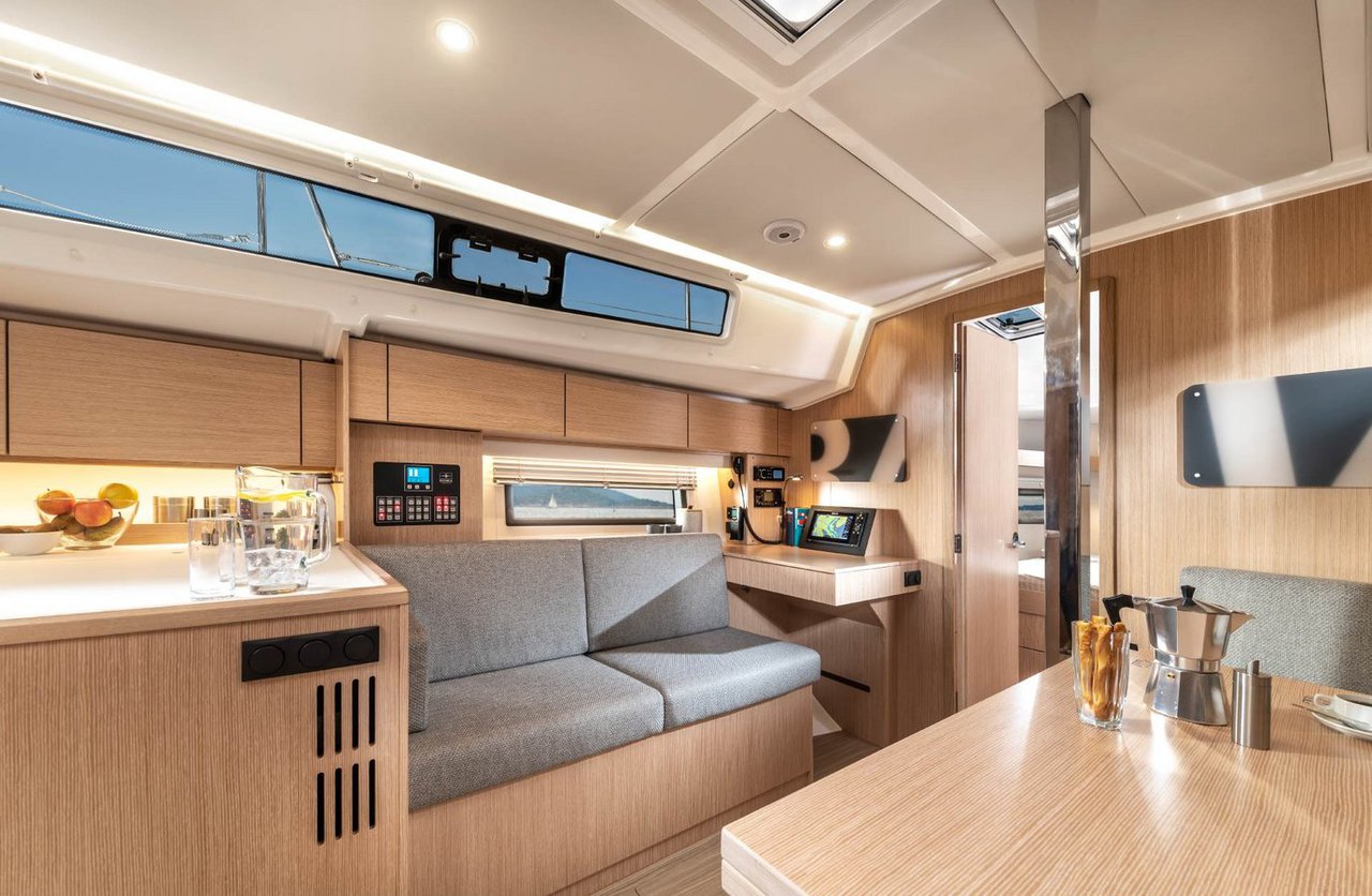Photo #4 - Bavaria C38 (Alegria) in Primosten - 39347