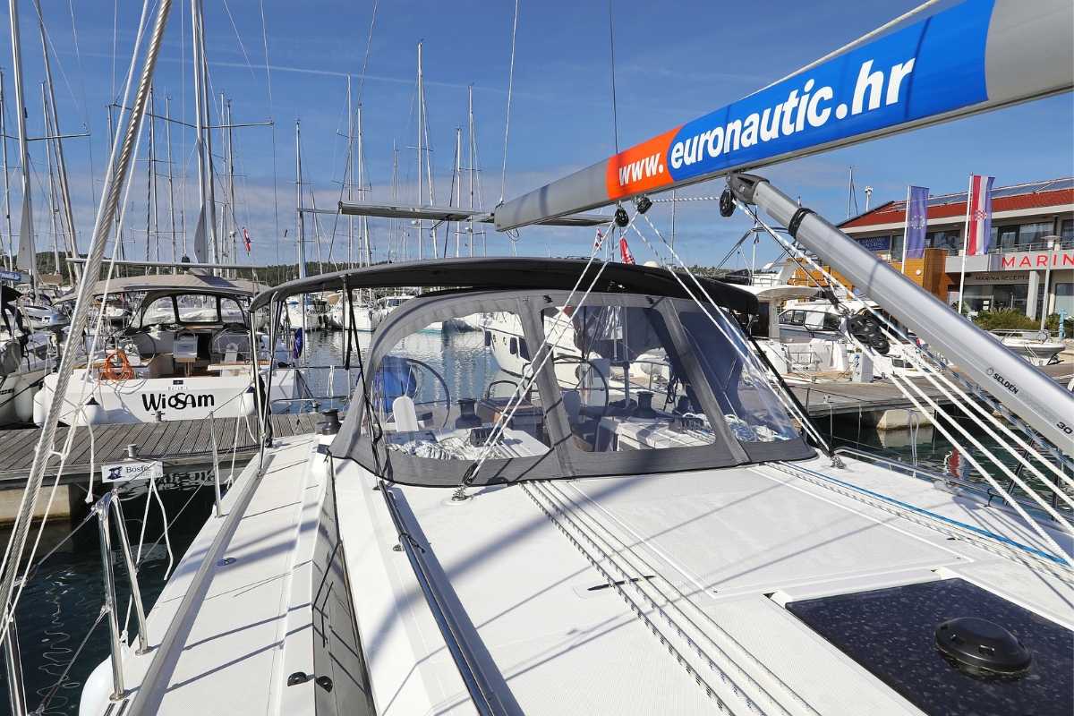 Photo #6 - Bavaria C42 (Summertime) en Pirovac - 39348