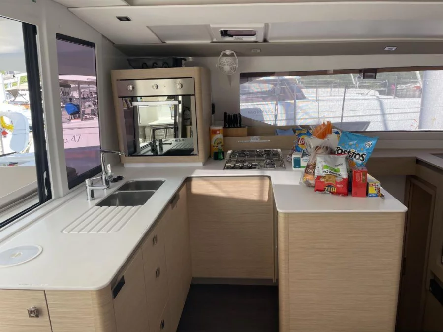 Fountaine Pajot Astrea 42 (All the Perks)  - 4