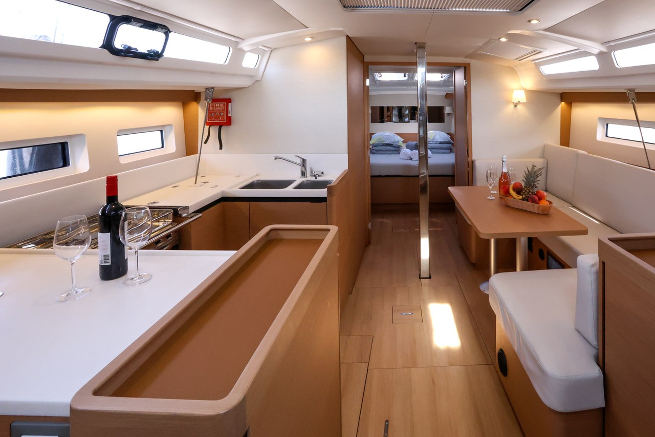 Photo #13 - Sun Odyssey 440 - 3 cab. (Dreamcatcher) in Kastela - 39370