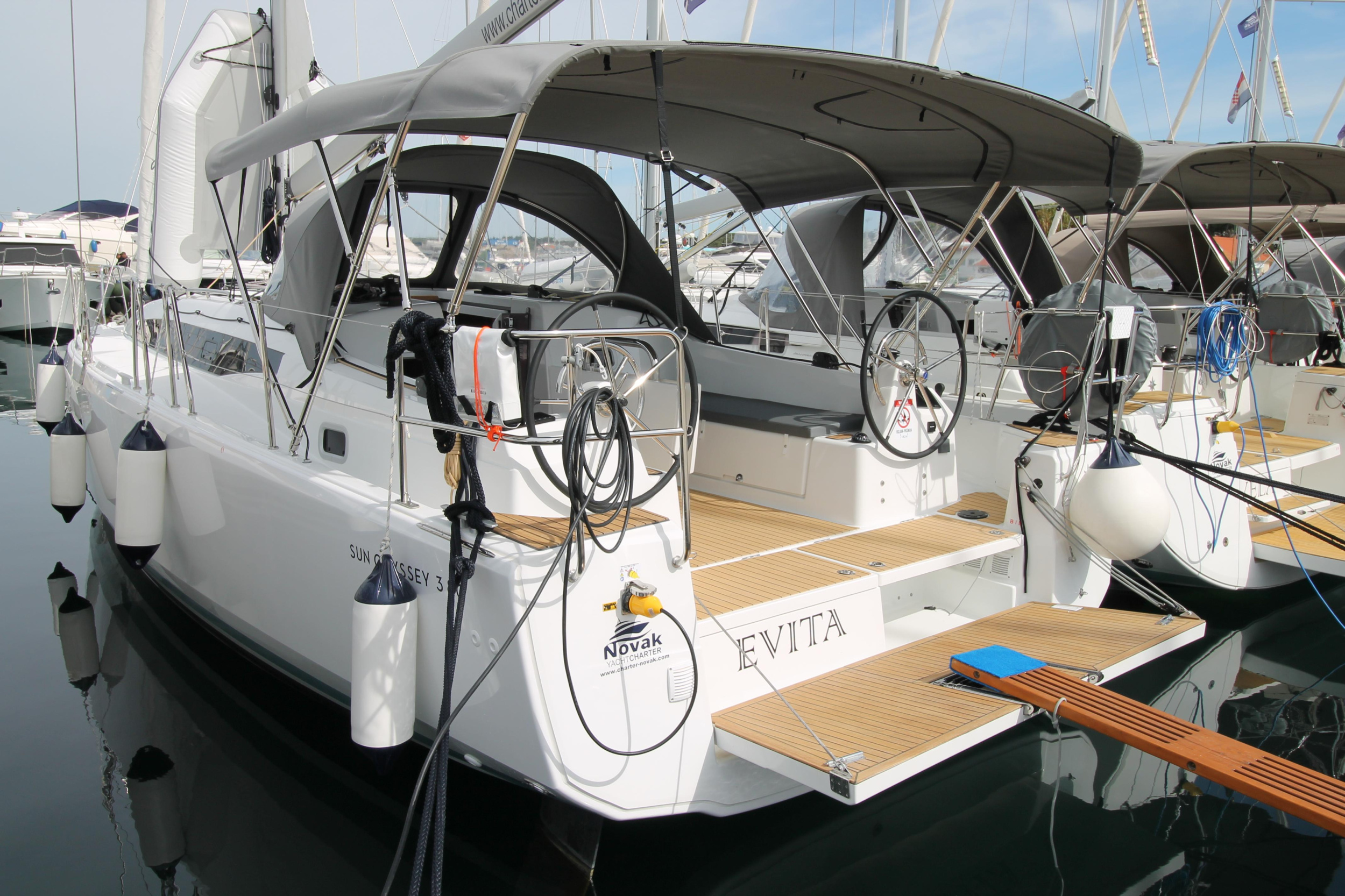 Photo #5 - Sun Odyssey 380 (Evita) in Biograd - 39372