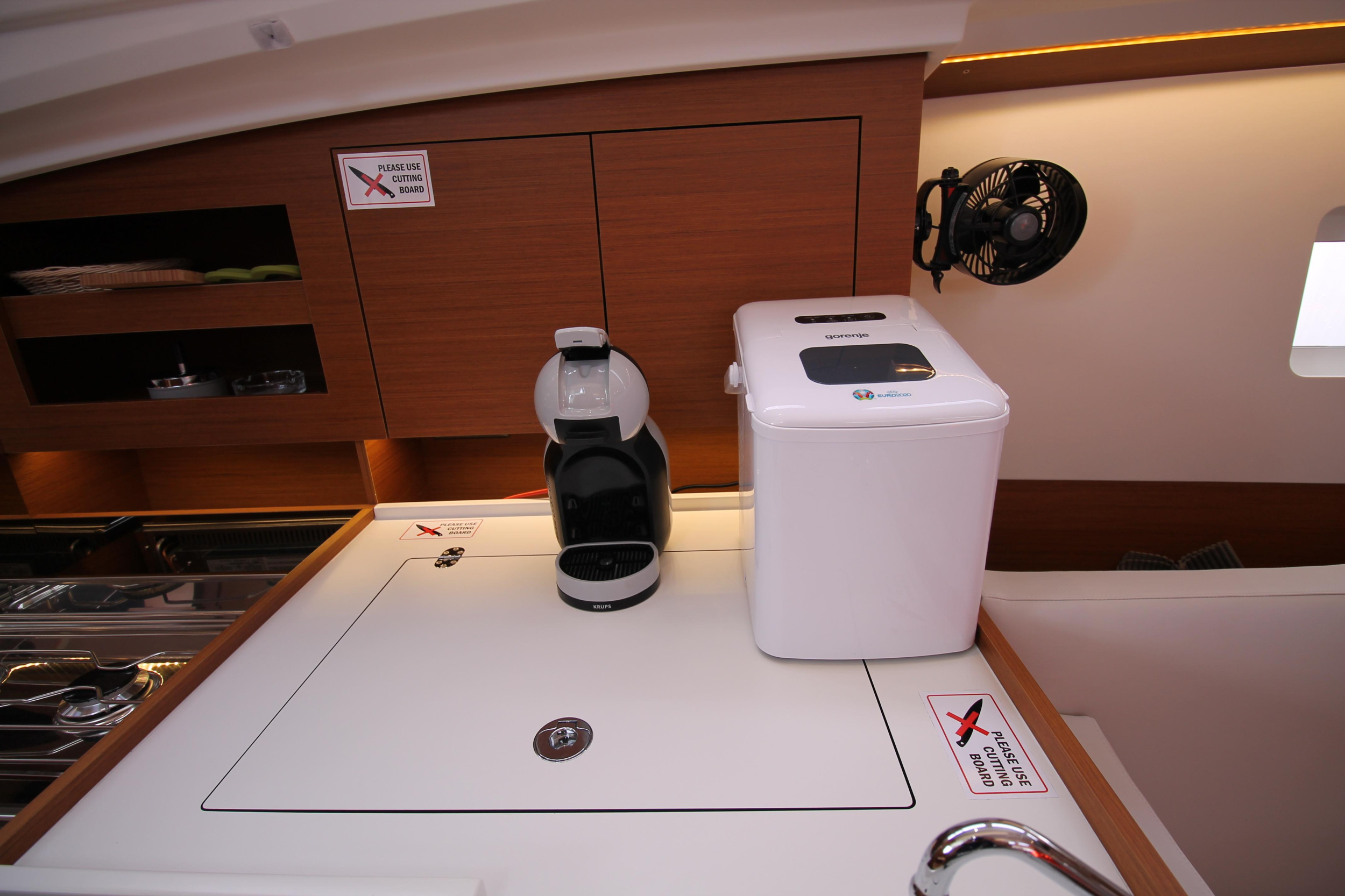 Photo #13 - Sun Odyssey 380 (Evita) in Biograd - 39372