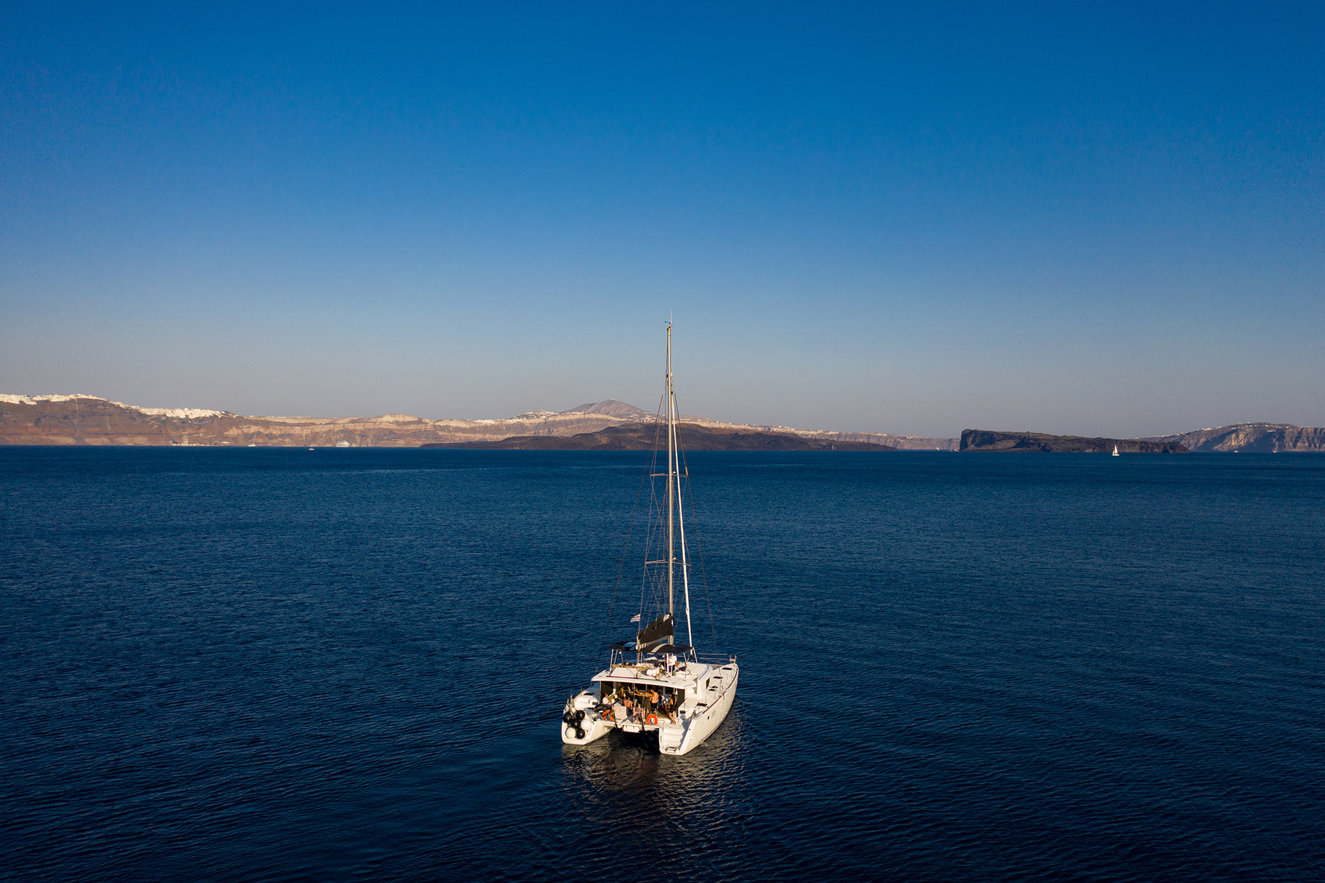 Photo #5 - Lagoon 450 F - 4 + 1 cab. (Madicon) en Santorin - 39373