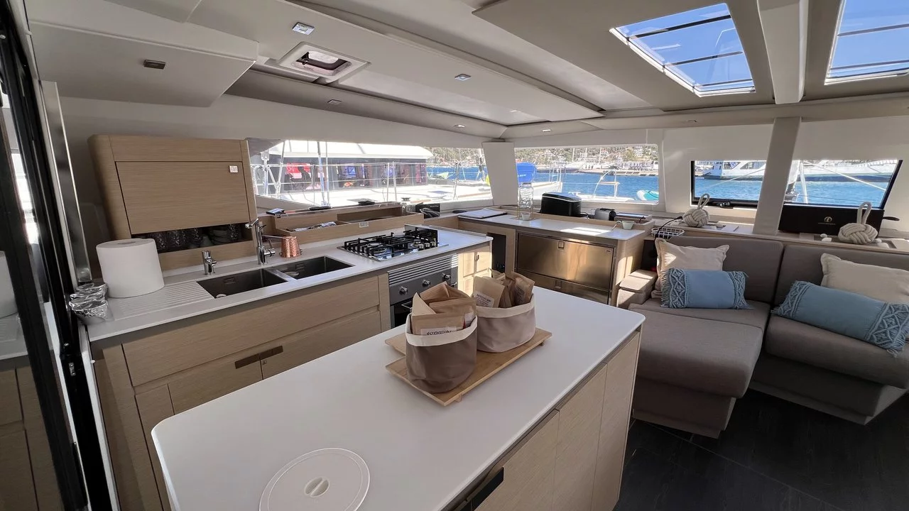 Fountaine Pajot Aura 51 (Three Dee)  - 13