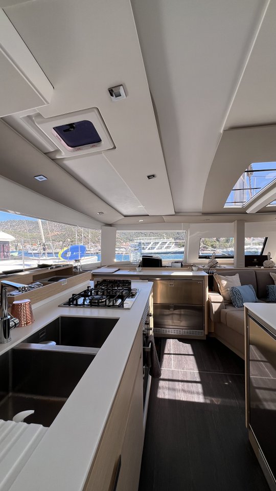 Photo #15 - Fountaine Pajot Aura 51 - 6 cab (Three Dee) en Lavrion - 39383