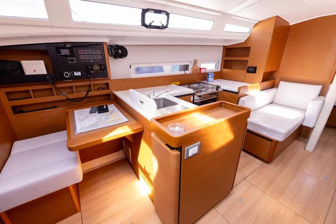 Sun Odyssey 410 - 3 cab. (Lumina)  - 7