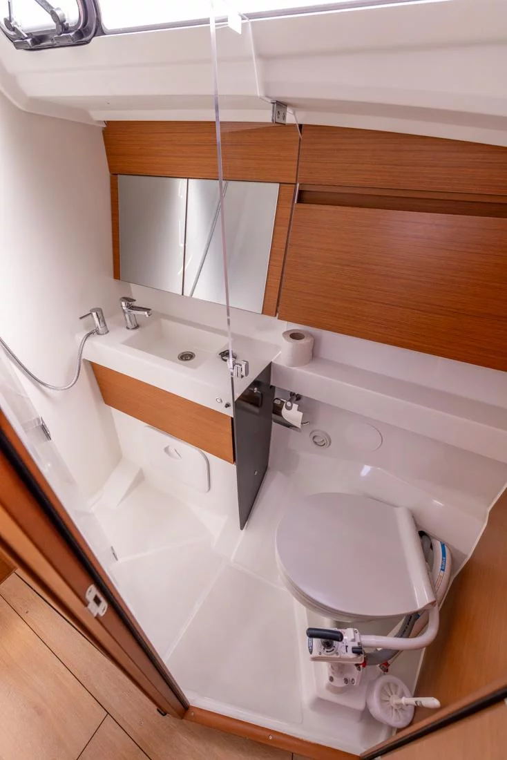 Sun Odyssey 410 - 3 cab. (Lumina)  - 12