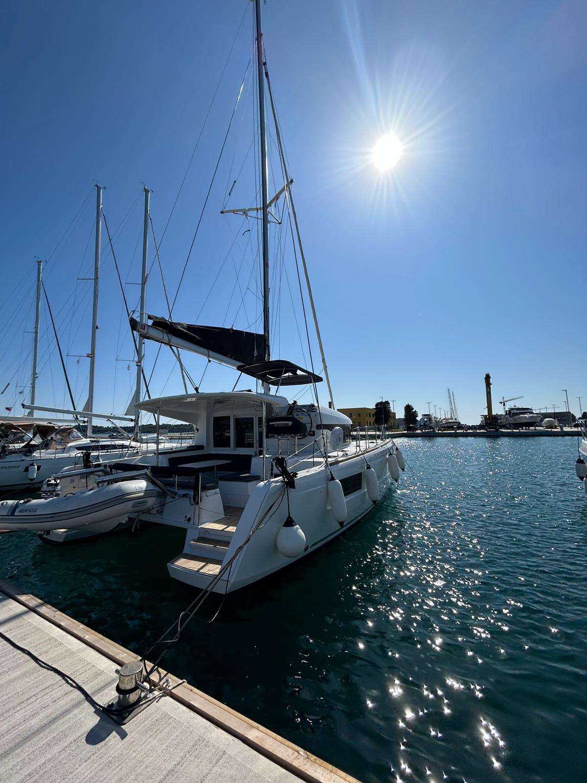 Photo #4 - Lagoon 40 - 4 + 2 cab (Sunlight) en Split - 39411