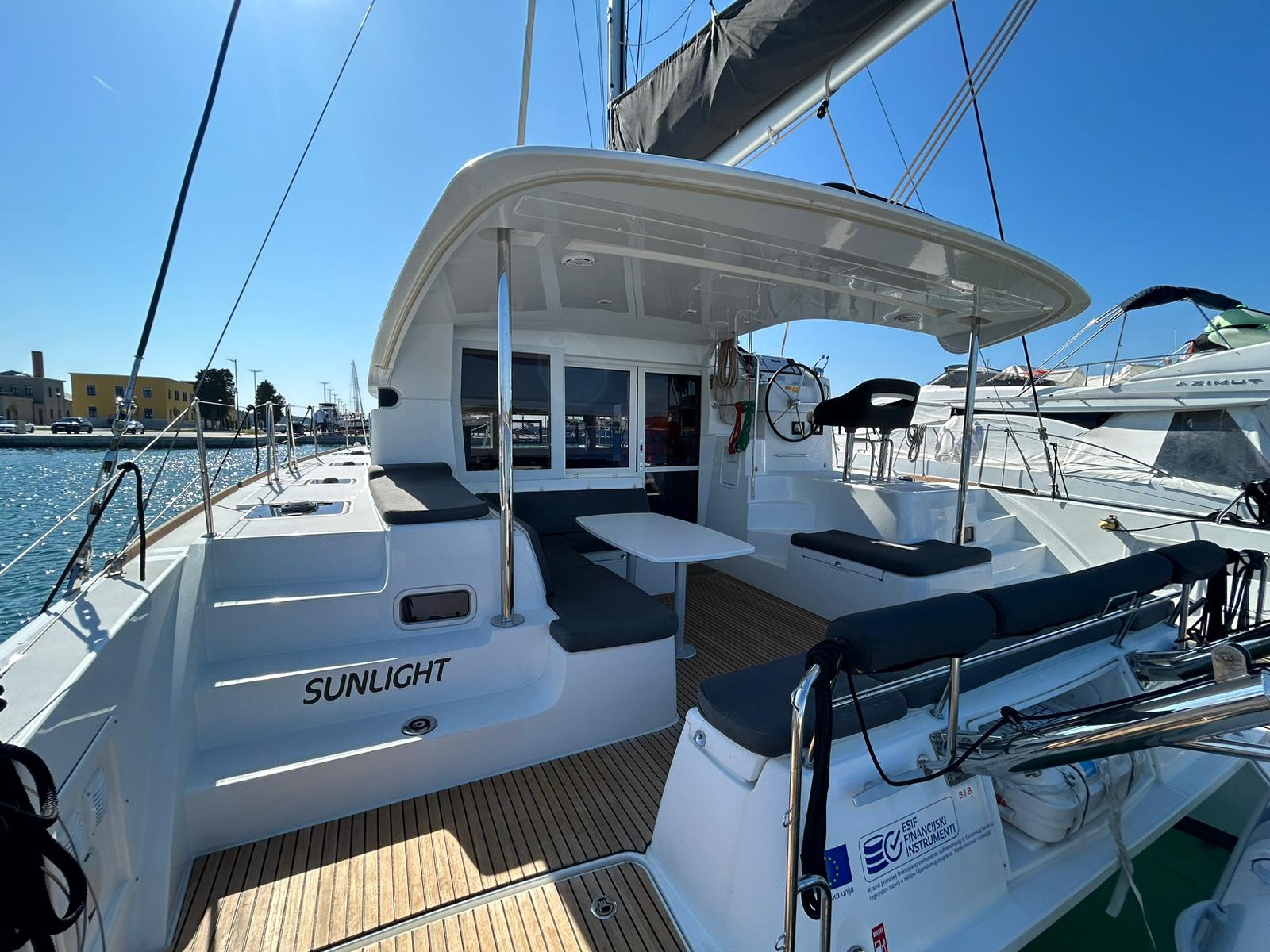 Photo #5 - Lagoon 40 - 4 + 2 cab (Sunlight) en Split - 39411