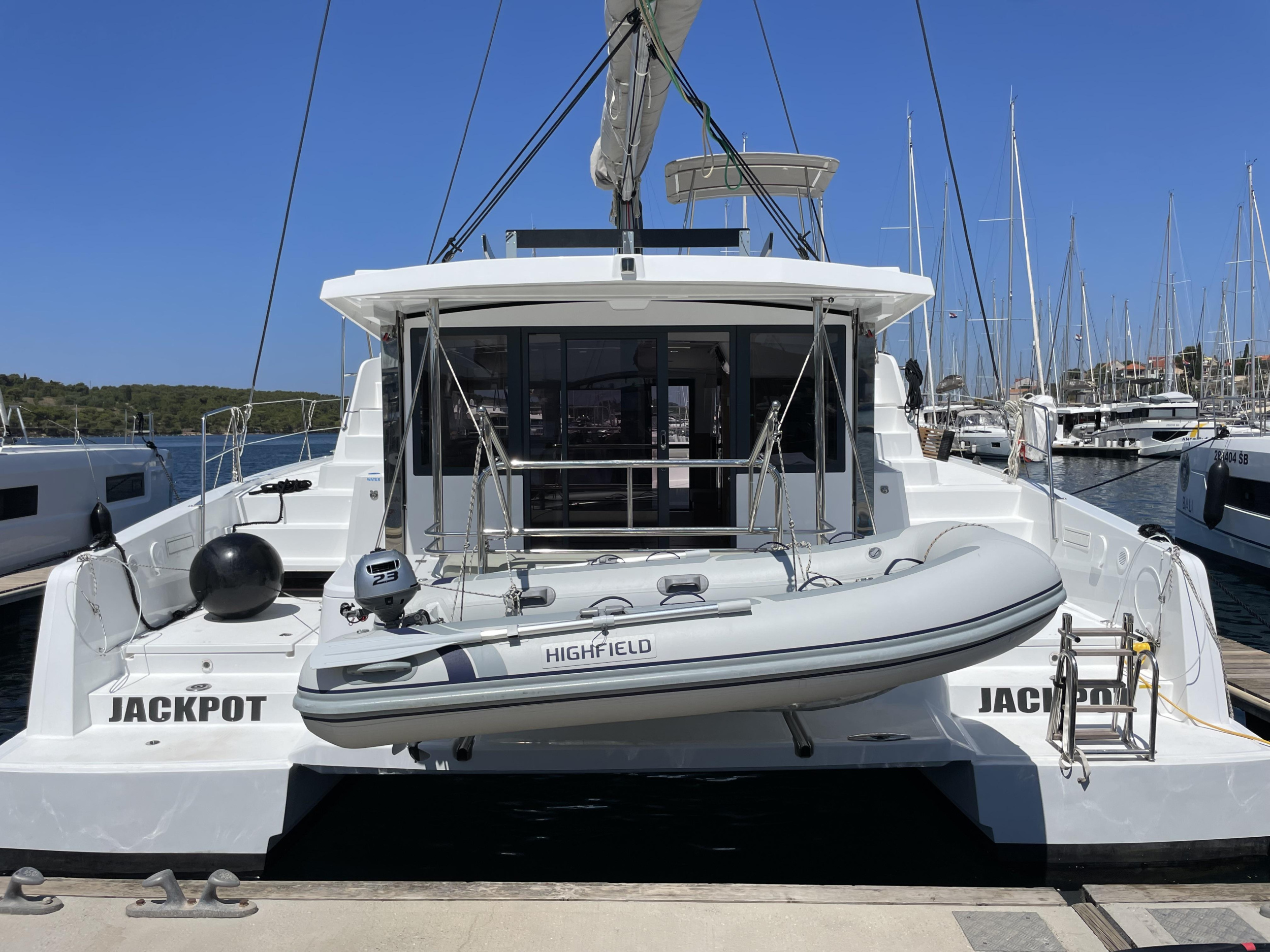 Photo #6 - Bali 4.2 - 4 + 2 cab. (Jackpot) in Sibenik - 39415