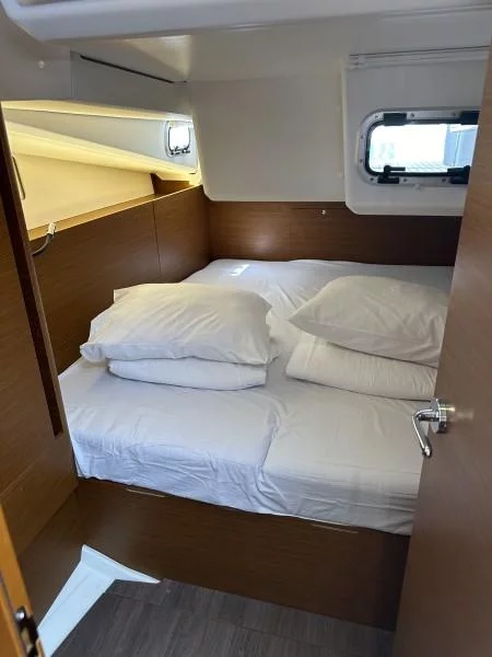 Sun Odyssey 440 (Taurus)  - 12