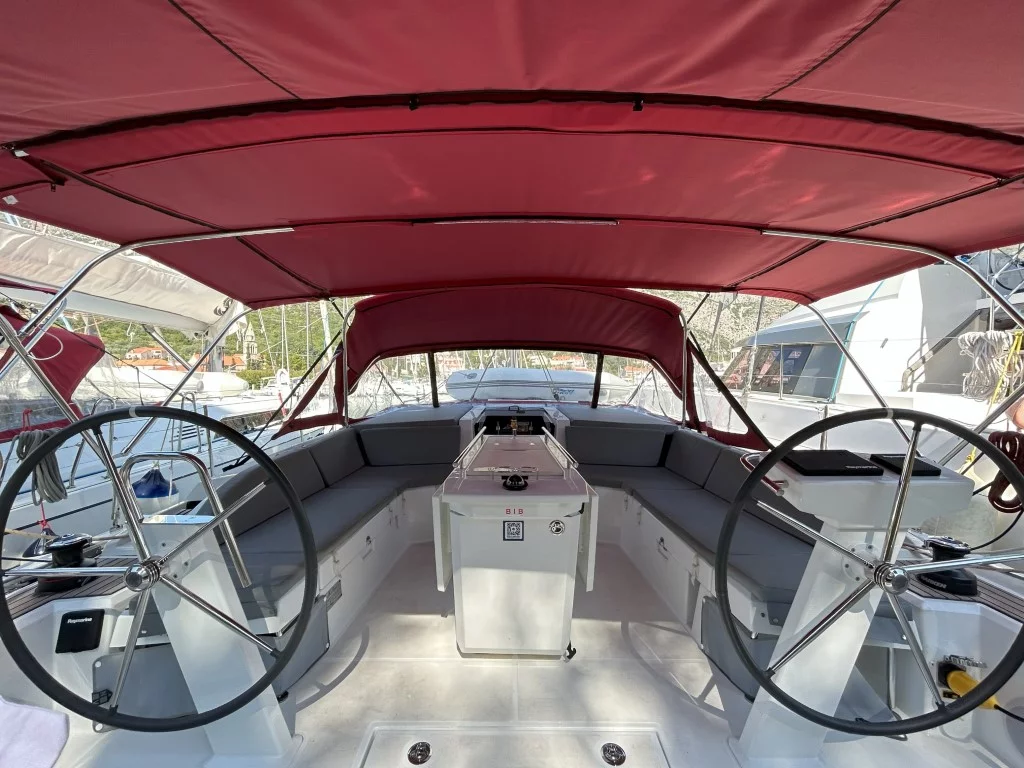 Oceanis 46.1 (Bumblebee)  - 3