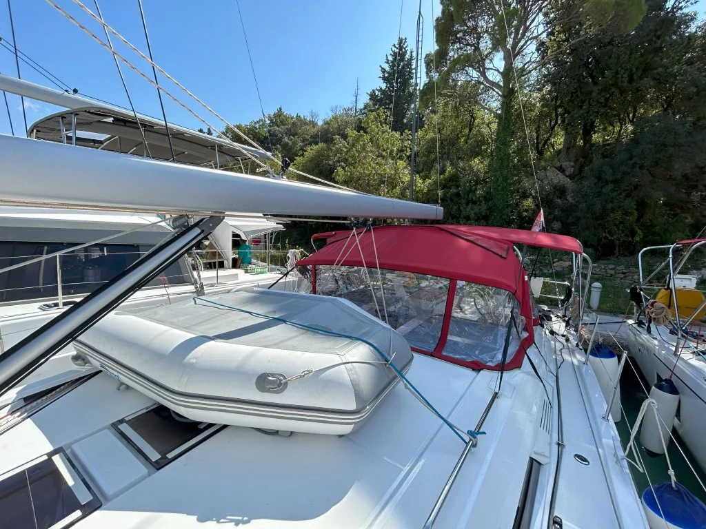 Oceanis 46.1 (Bumblebee)  - 6