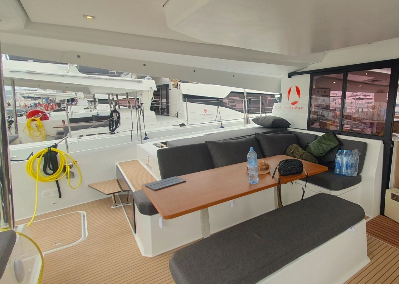 Photo #4 - Fountaine Pajot Elba 45 - 5 cab. (Adria Blue) in Trogir - 39437