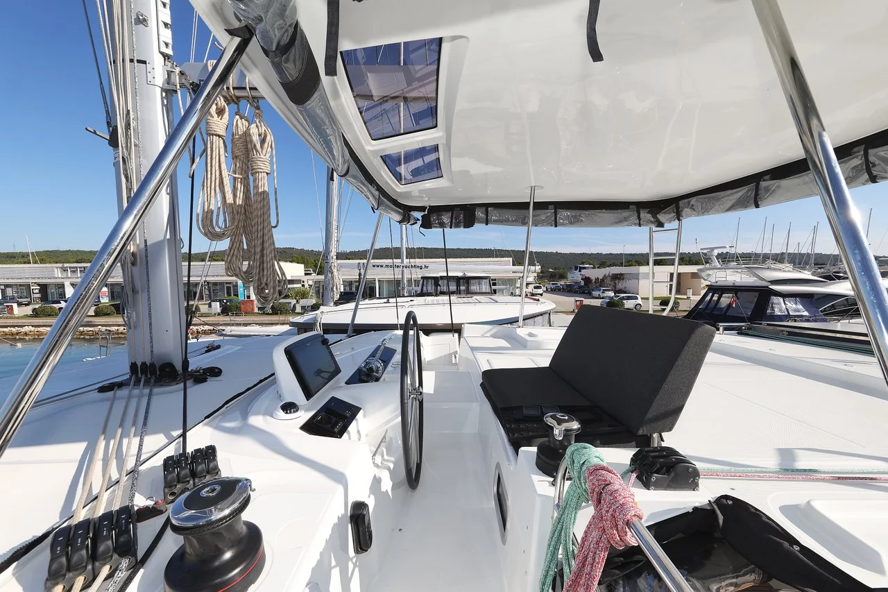 Lagoon 46 - 4 + 2 cab. (Ship Happens)  - 28