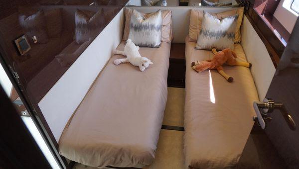 Photo #13 - Prestige 590 Flybridge - 3 + 1 cab. (La Dolce Vita II) in St. Petersburg - 39452