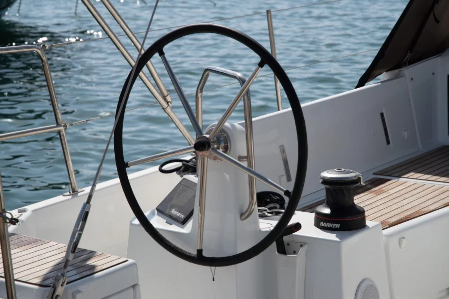 Sun Odyssey 440 (JoElli)  - 7