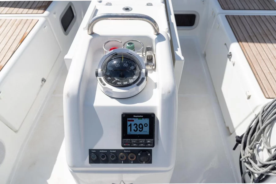 Sun Odyssey 440 (JoElli)  - 27