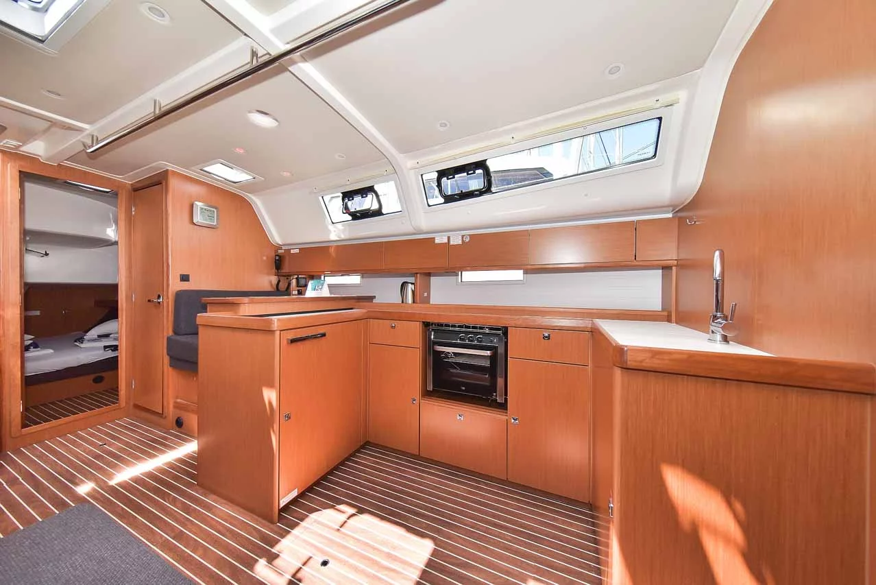 Bavaria Cruiser 51 (Donna I)  - 11