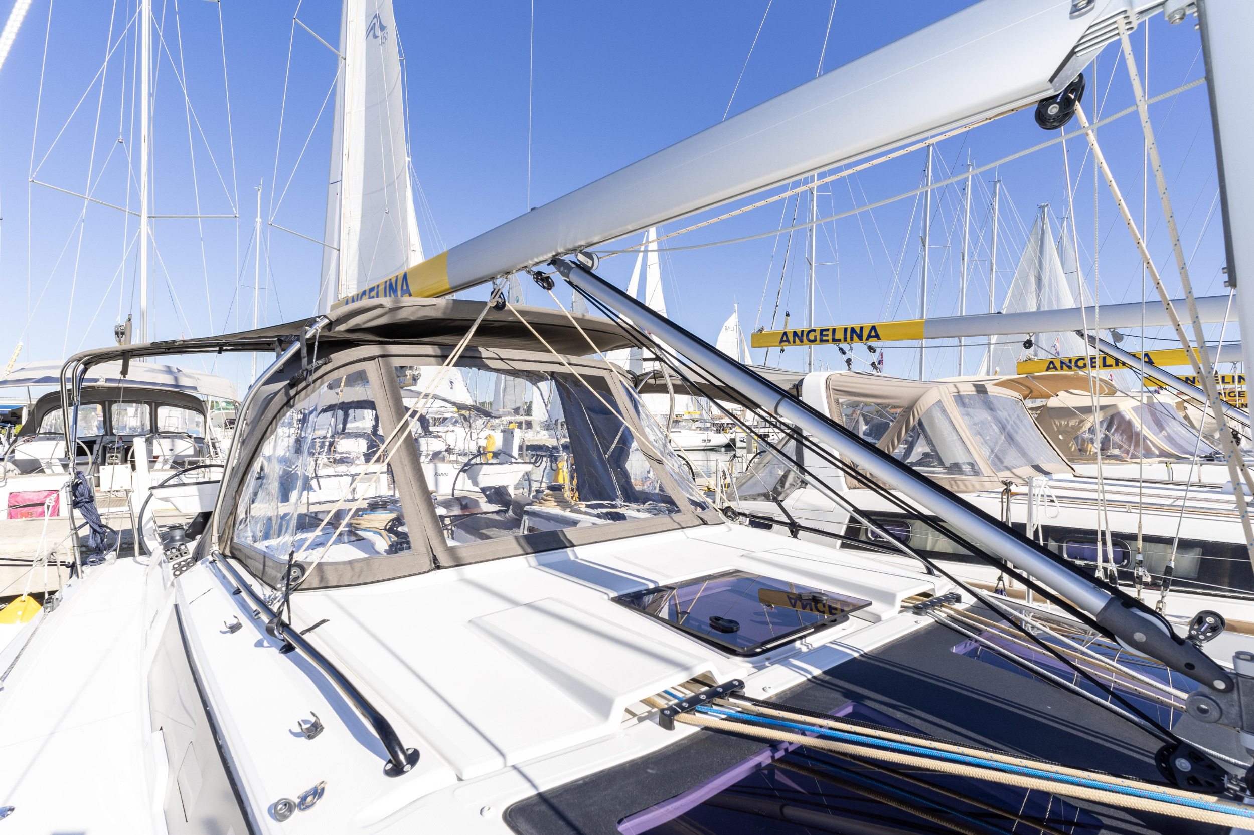 Photo #12 - Dufour 37 - 3 cab. (Lumi) in Biograd - 39491