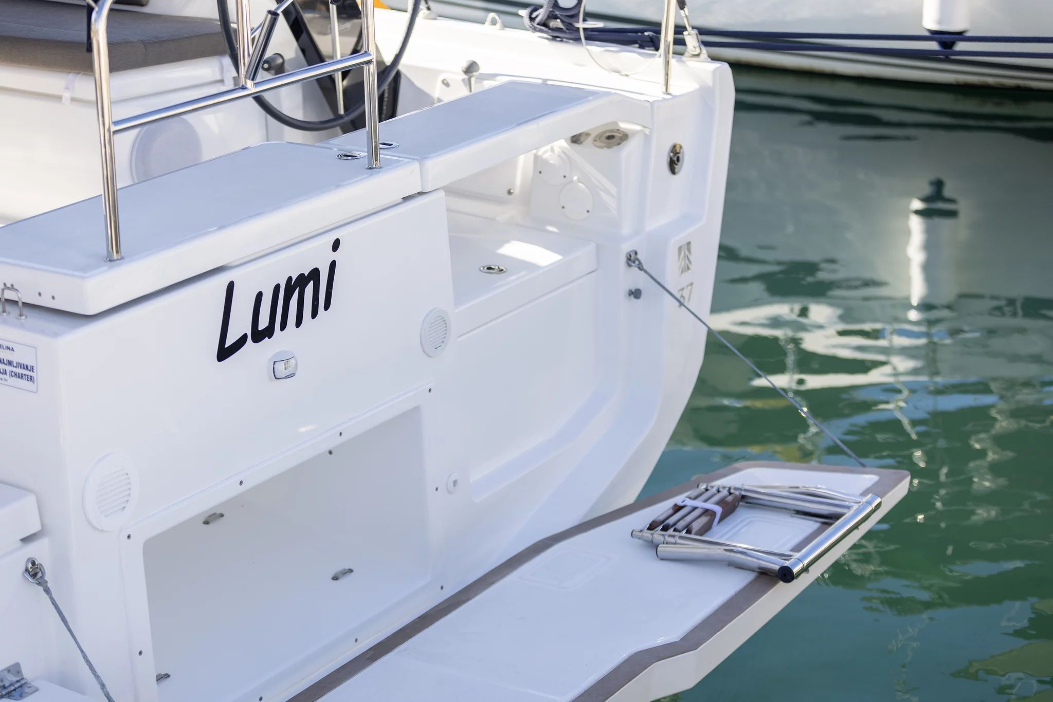Dufour 37 - 3 cab. (Lumi)  - 42