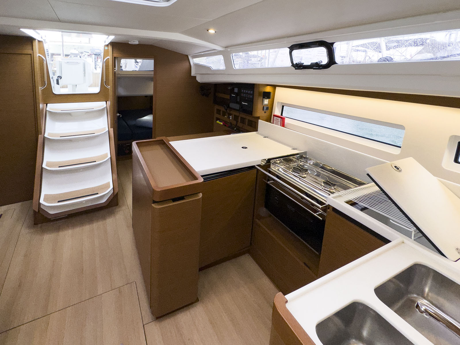 Photo #16 - Sun Odyssey 440 (Tam elli) in Palma - 39505