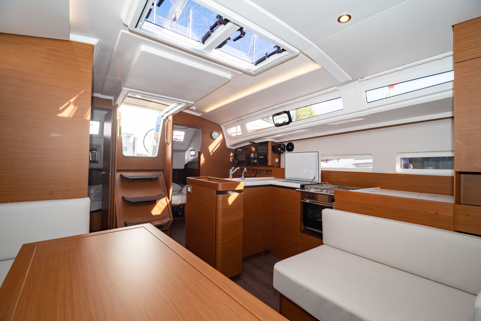 Photo #21 - Sun Odyssey 410 - 3 cab. (Sea Pearl) in Palma - 39506