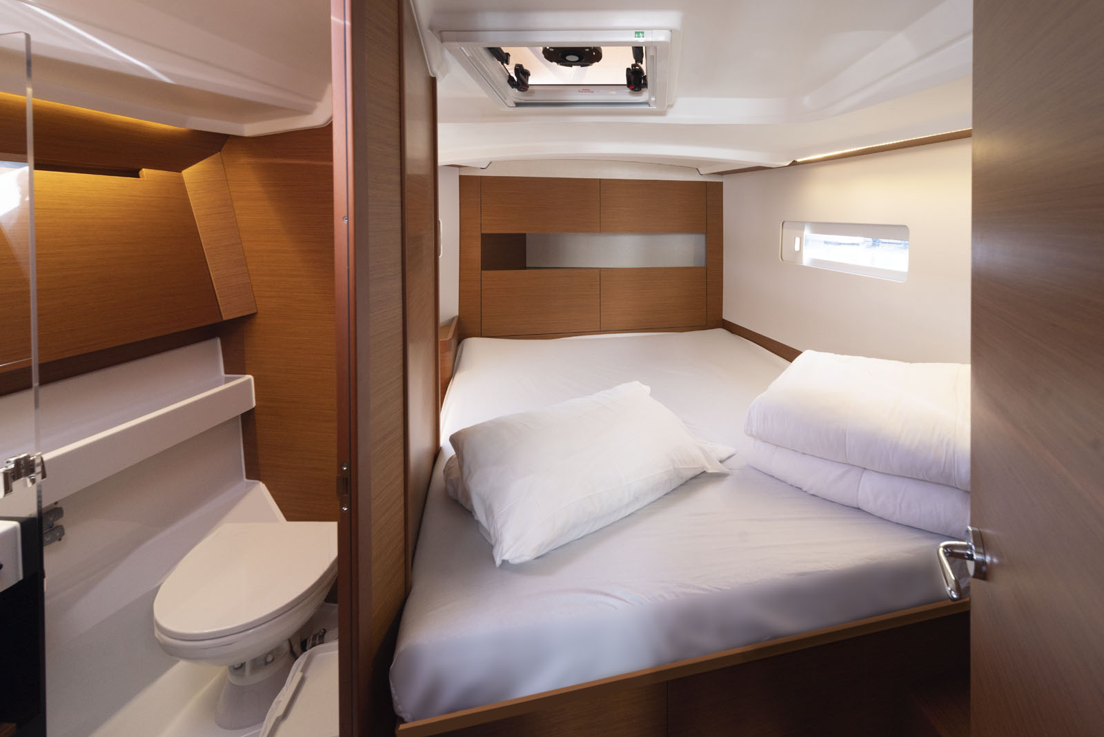 Photo #24 - Sun Odyssey 410 - 3 cab. (Sea Pearl) in Palma - 39506