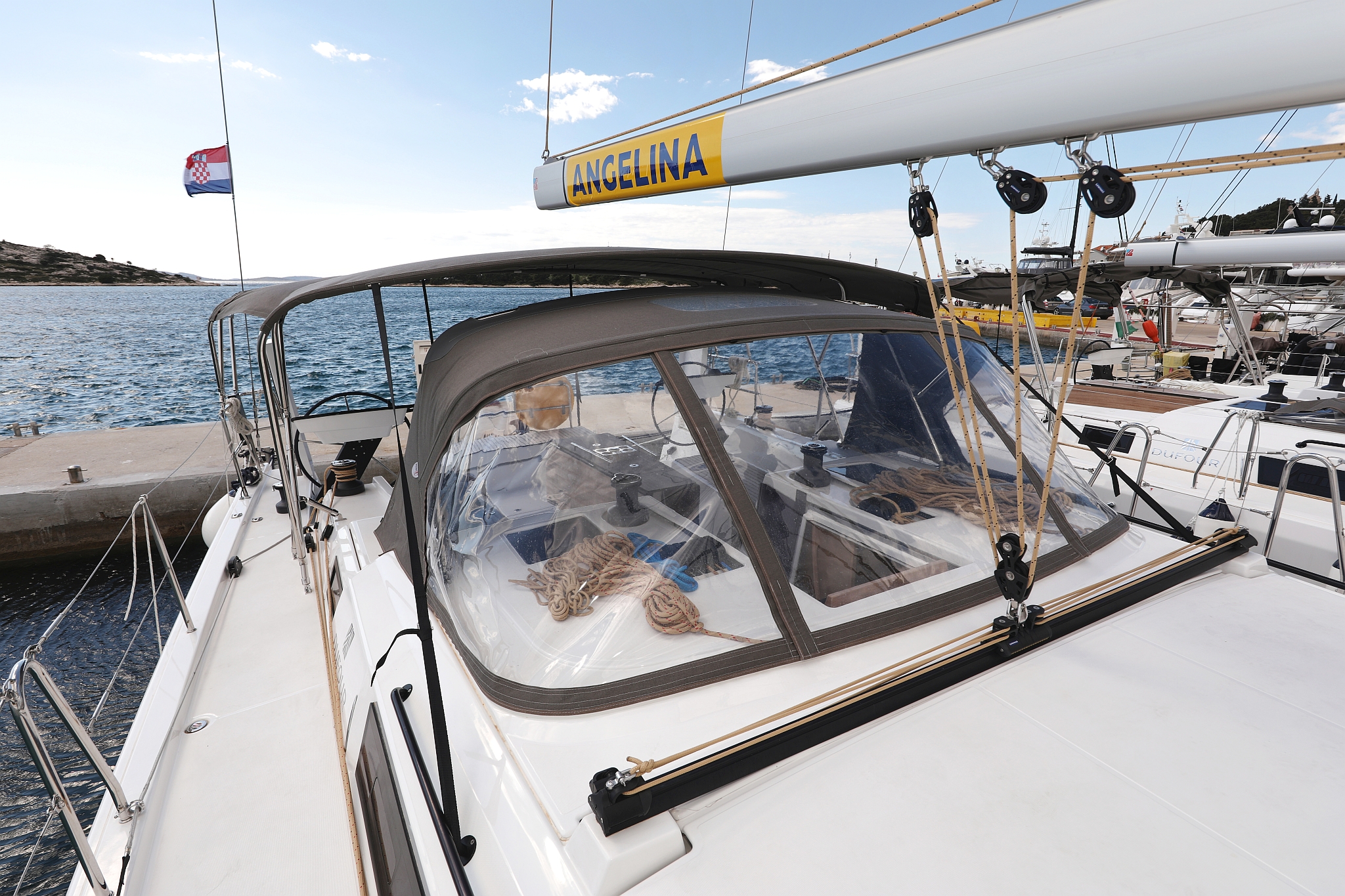 Photo #12 - Dufour 470 - 5 cab. (Sea Breeze) in Tribunj - 39510