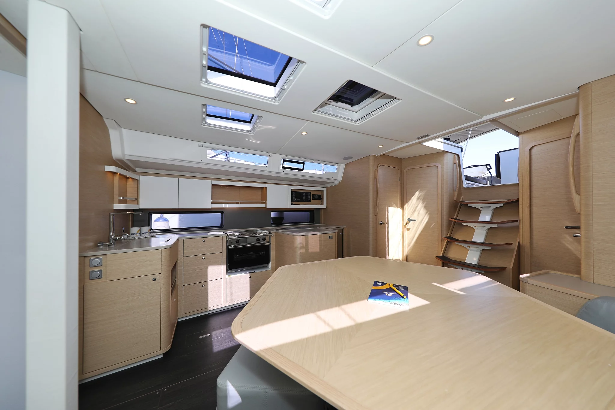 Dufour 44 - 4 cab (Timeless)  - 18