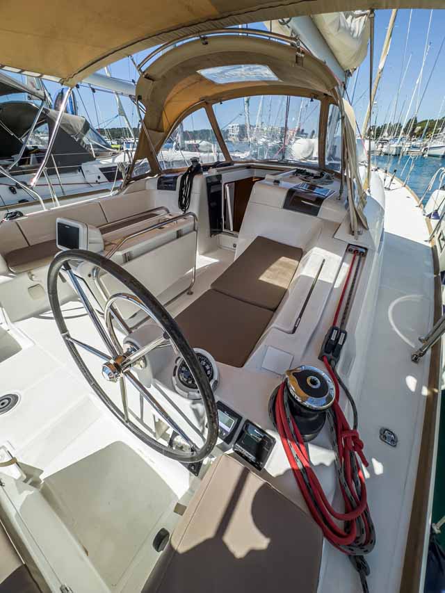 Photo #7 - Sun Odyssey 449 (Pagomo capri) in Pula - 39540