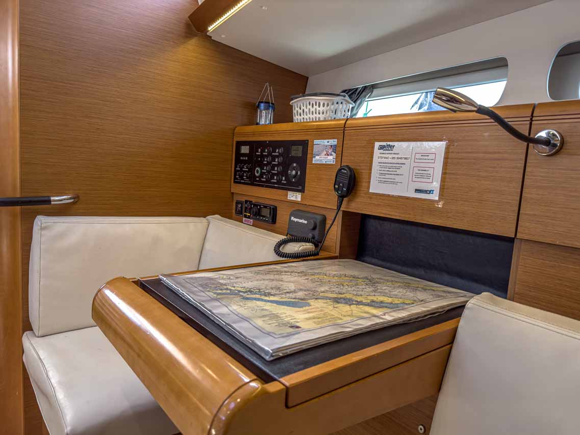 Photo #13 - Sun Odyssey 449 (Pagomo capri) in Pula - 39540