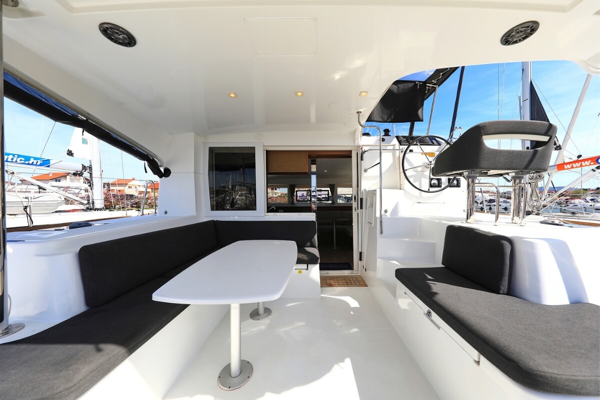 Photo #7 - Lagoon 40 - 4 + 2 cab (Liquid Spirit) en Pirovac - 39546
