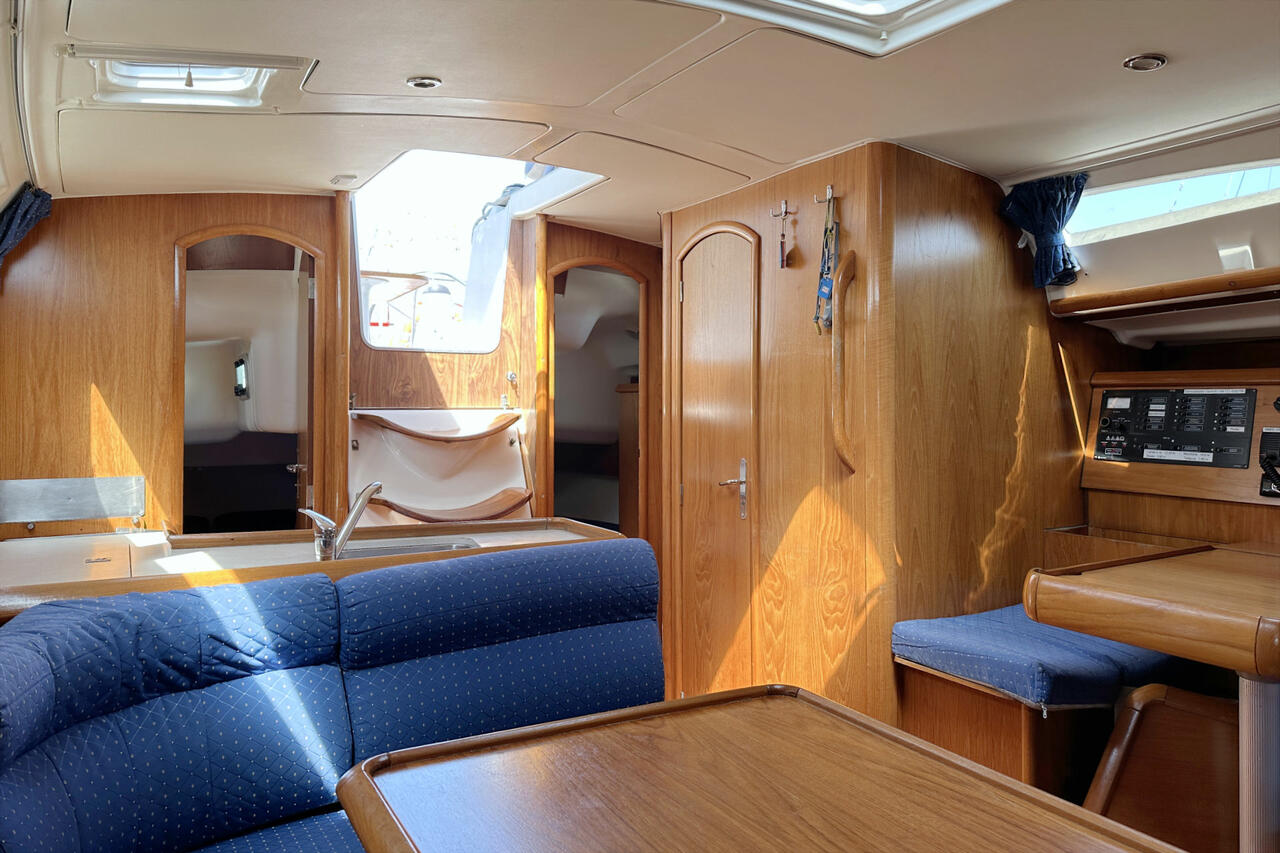 Photo #15 - Sun Odyssey 40 (Moulin Rouge) in Barth - 39548