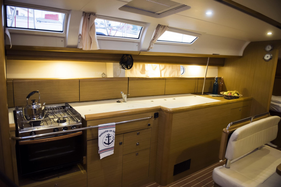 Photo #5 - Sun Odyssey 44i (Eleni) in Volos - 39549