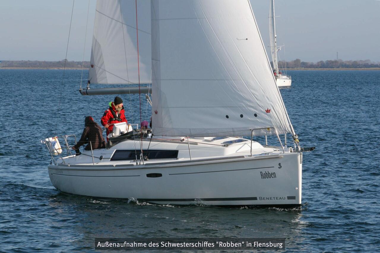 Photo #7 - Oceanis 31 (Little Jo) in Flensburg - 39566