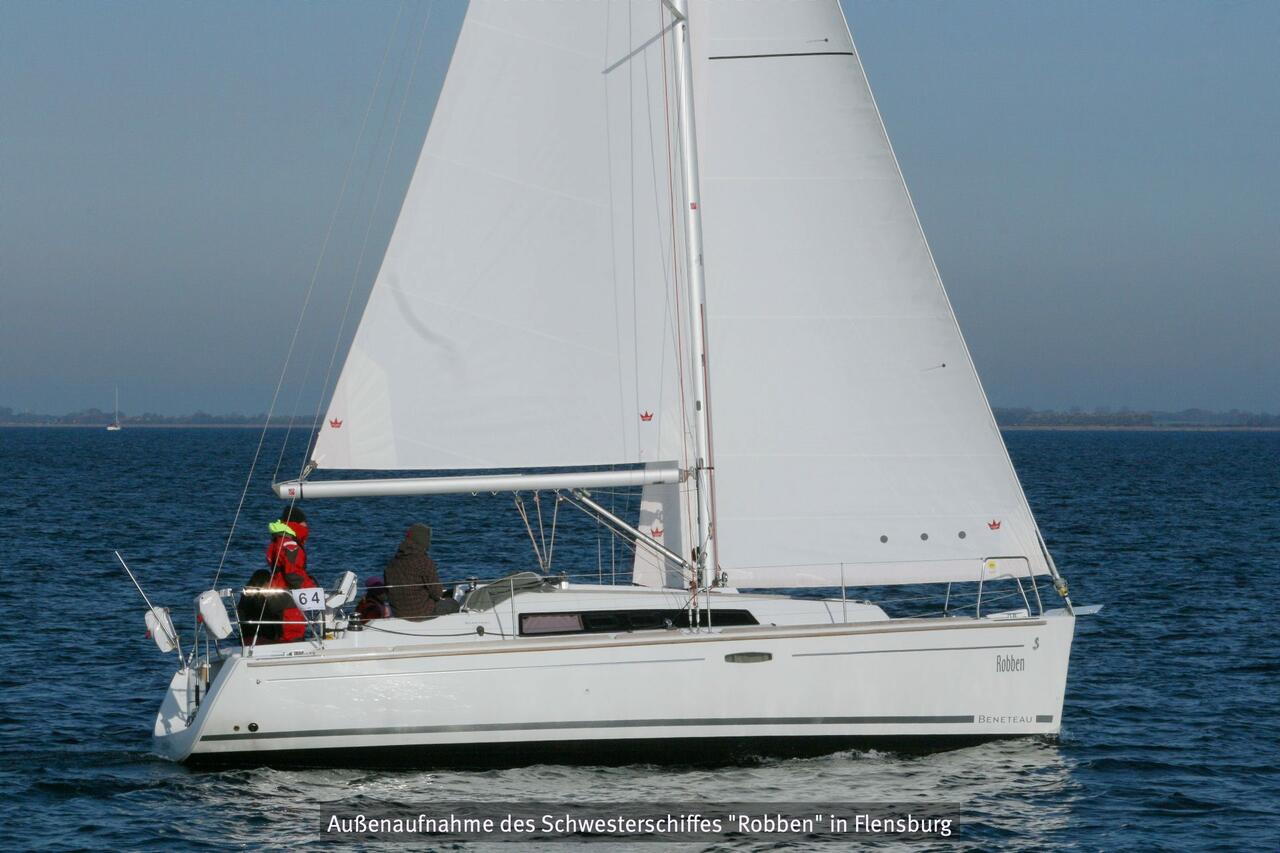 Photo #9 - Oceanis 31 (Little Jo) in Flensburg - 39566