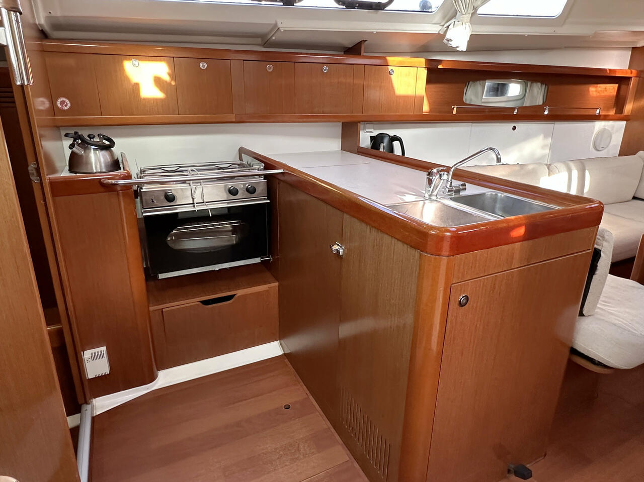 Photo #19 - Oceanis 37 (Summertime) en  - 39570