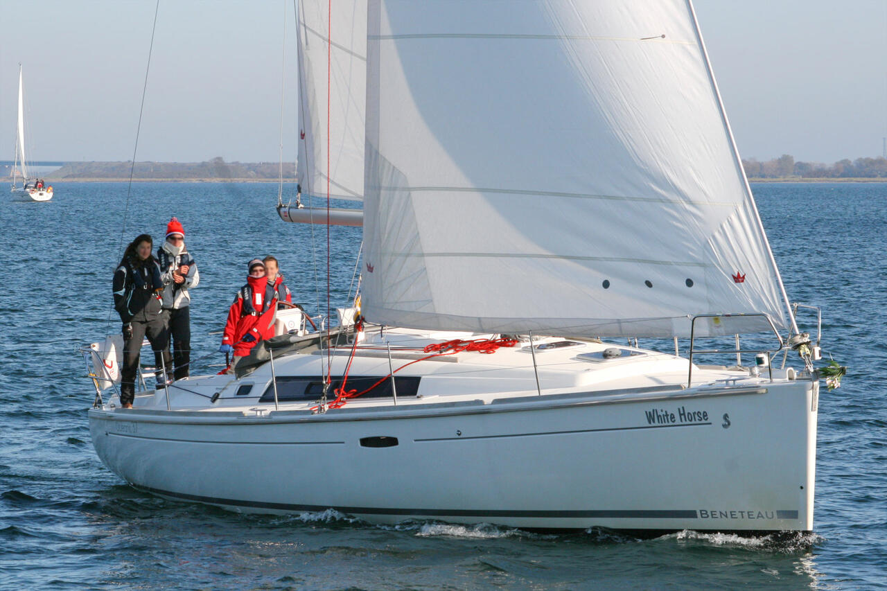 Photo #4 - Oceanis 37 (White Horse) in Flensburg - 39571