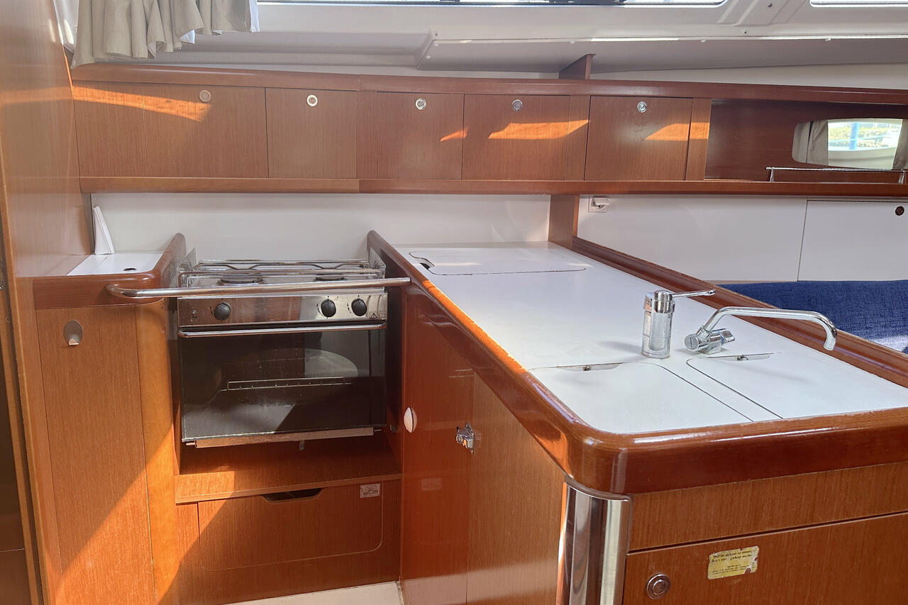Photo #14 - Oceanis 37 (Aladin) in Barth - 39572