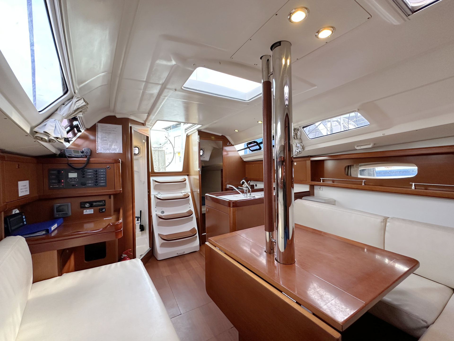 Photo #11 - Oceanis 31 (Mambo) en  - 39574