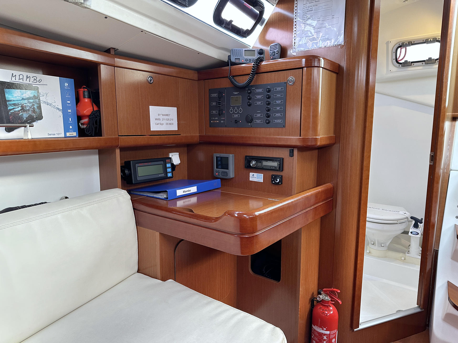 Photo #12 - Oceanis 31 (Mambo) en  - 39574