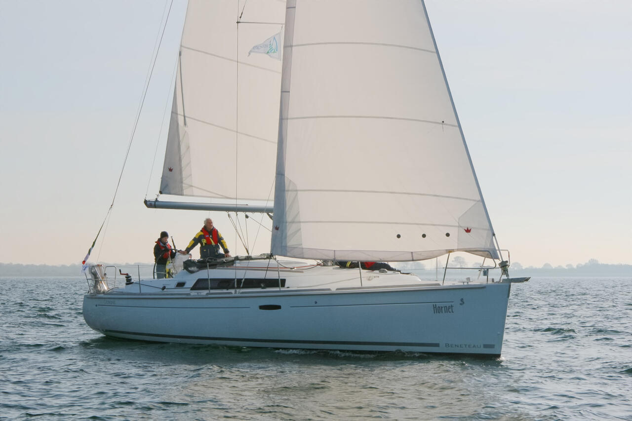 Photo #9 - Oceanis 37 (Hornet) en  - 39578