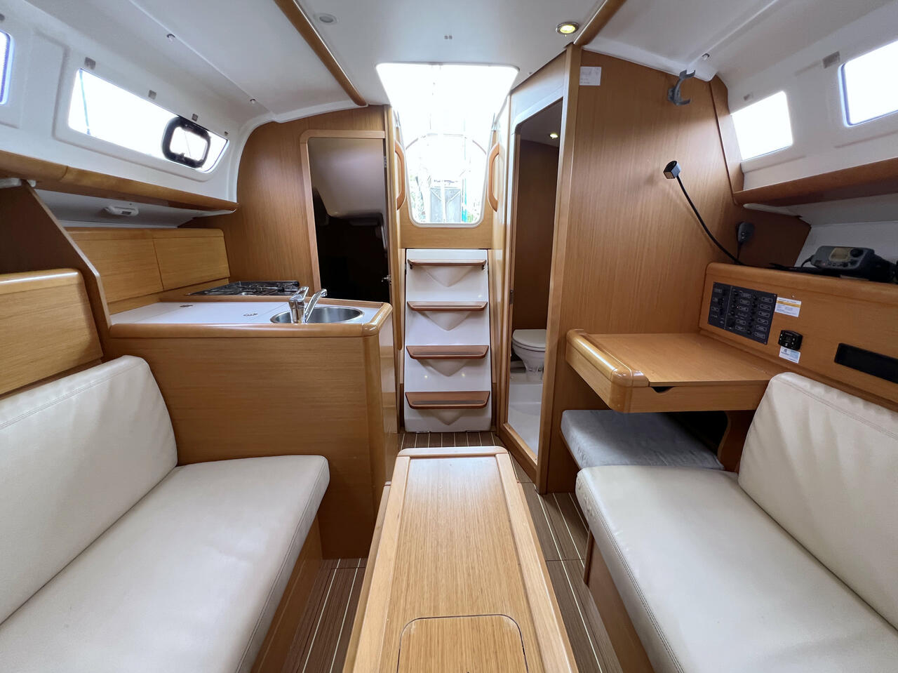 Photo #13 - Sun Odyssey 30i (Lightning) in Barth - 39581